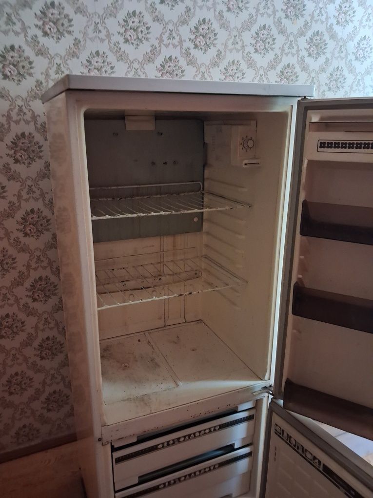 Холодильник в рабочем состоянии
