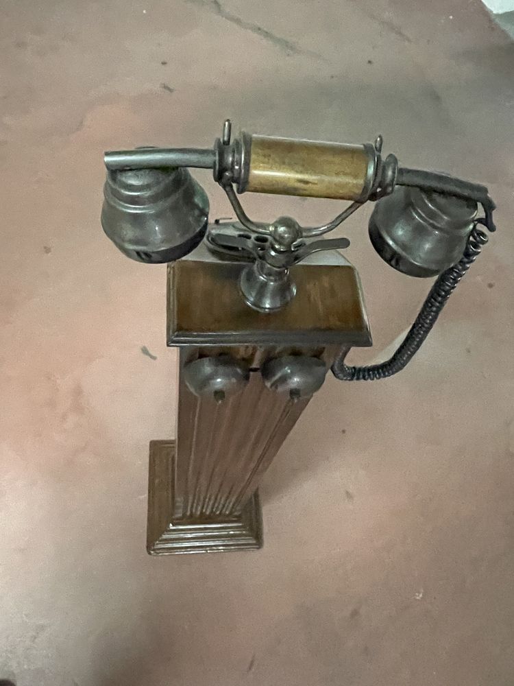 Telefone Antigo Pé Alto