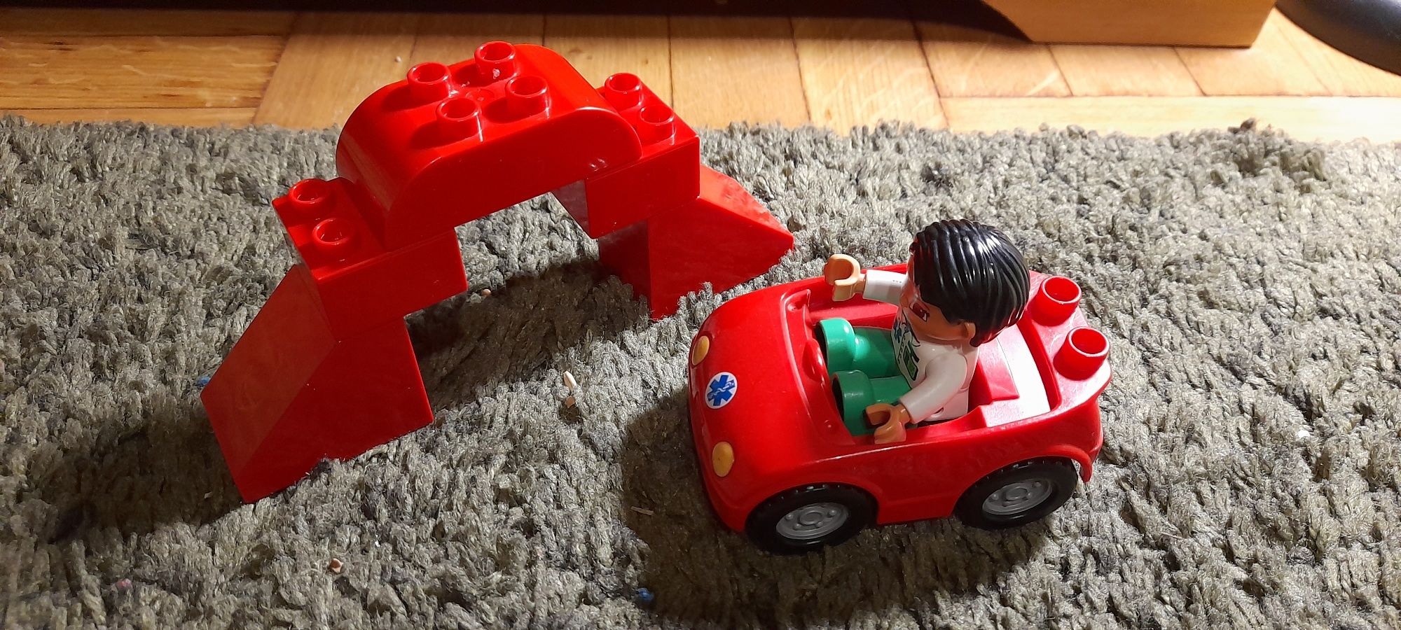 Lego duplo lekarz karetka klocki