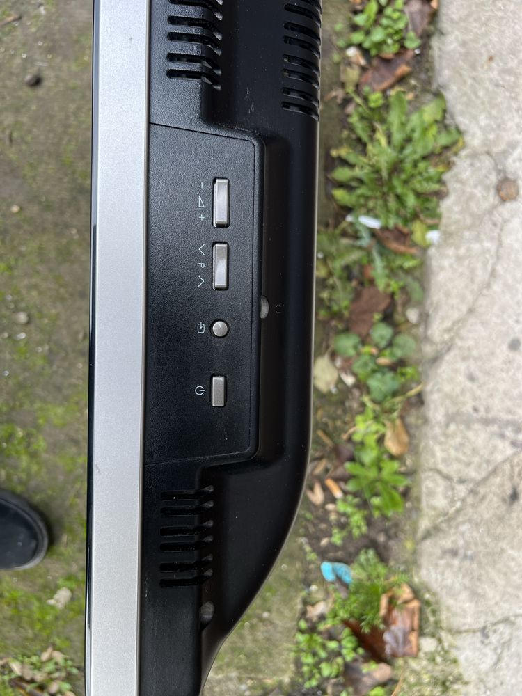 Telewizor SHARP 32 cale