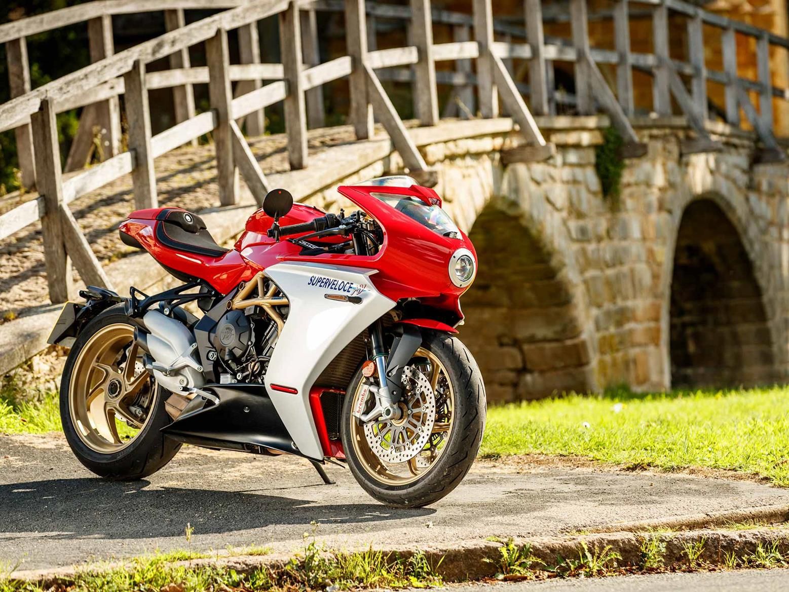Mv Agusta Superveloce 800