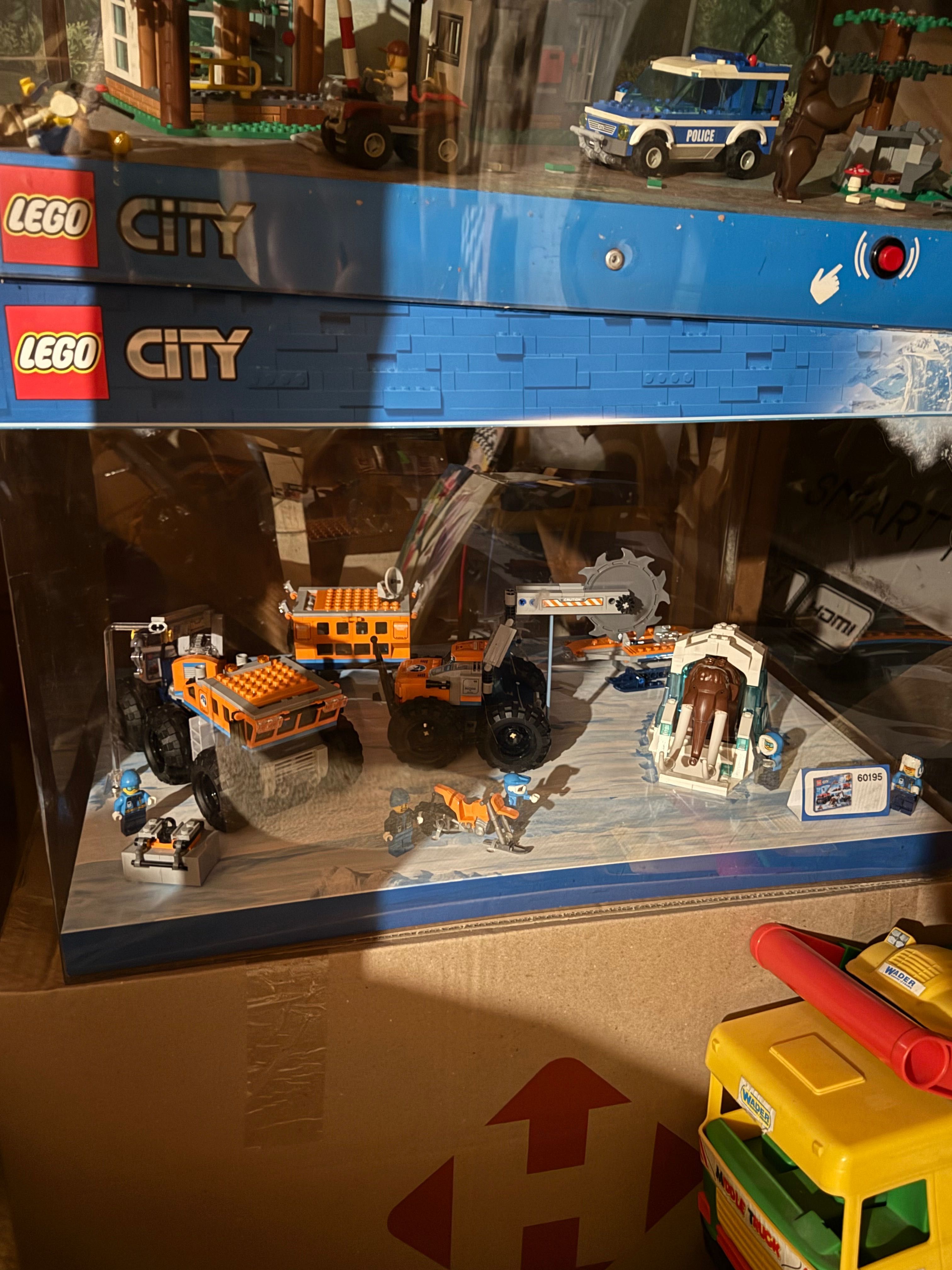 Lego display z sklepu