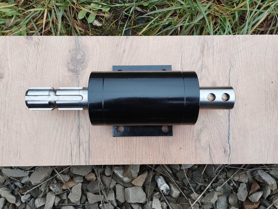 Łuparka świdrowa do ciągnika WOM /świder do drewna 90mm