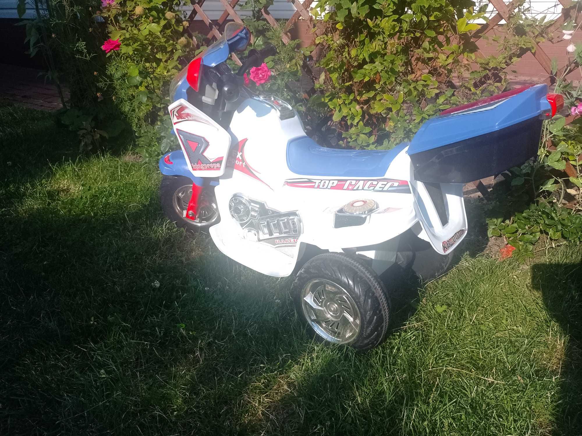 Motorek elektryczny