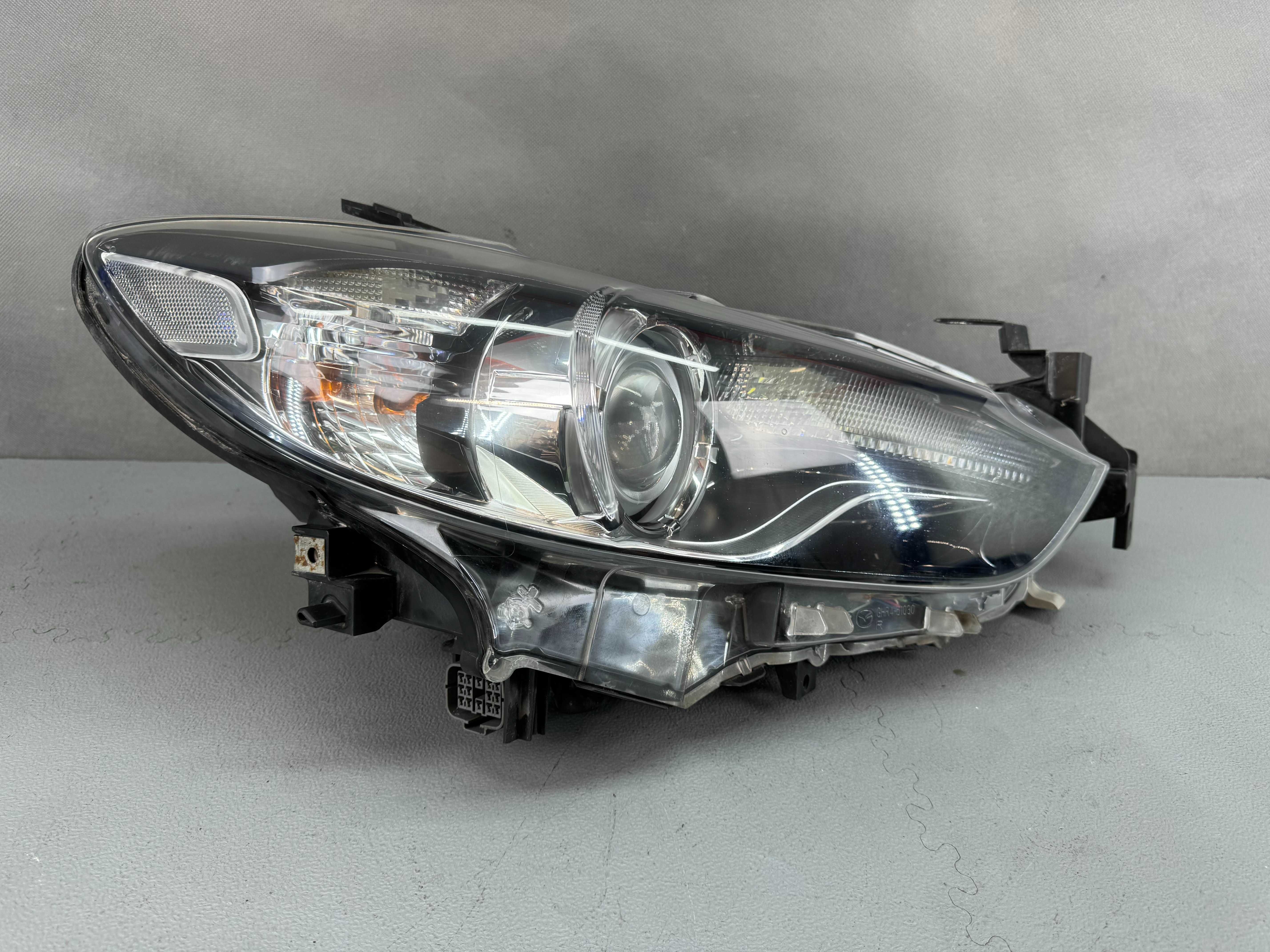 Mazda 6 GJ 12-15 Lampa Przód Przednia Bi-Xenon Skrętny Prawa Europa