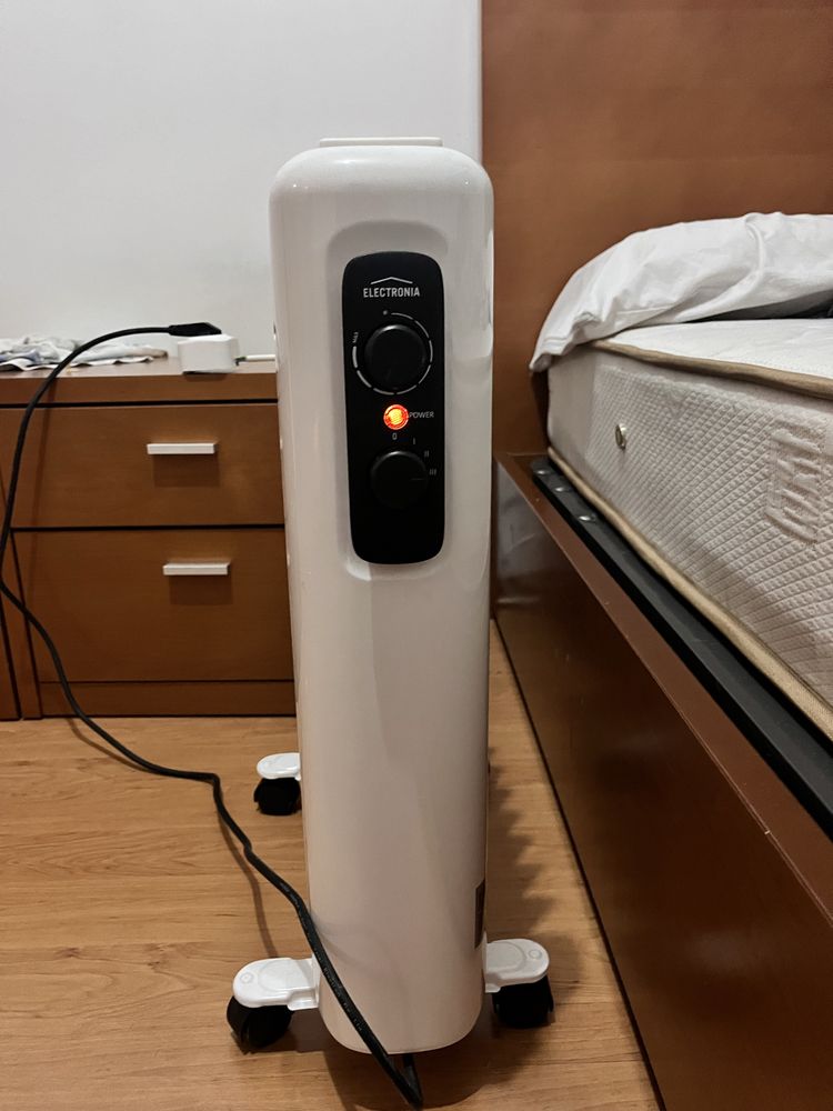 Aquecedor oleo electronia YCX02-11