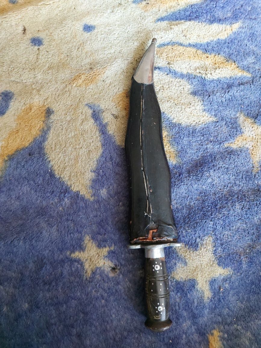 Nóż myśliwski.  KUKRI oryginalny