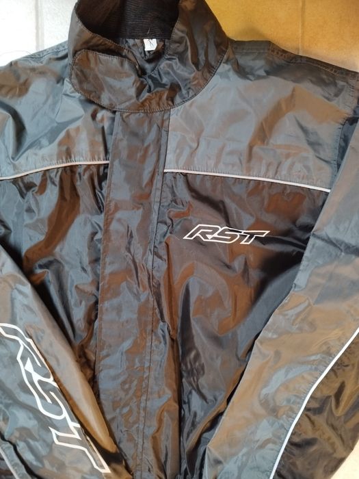 Vendo fato mota impermeável