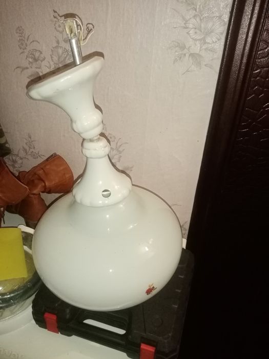 Плафон люстра светильник 220 В.