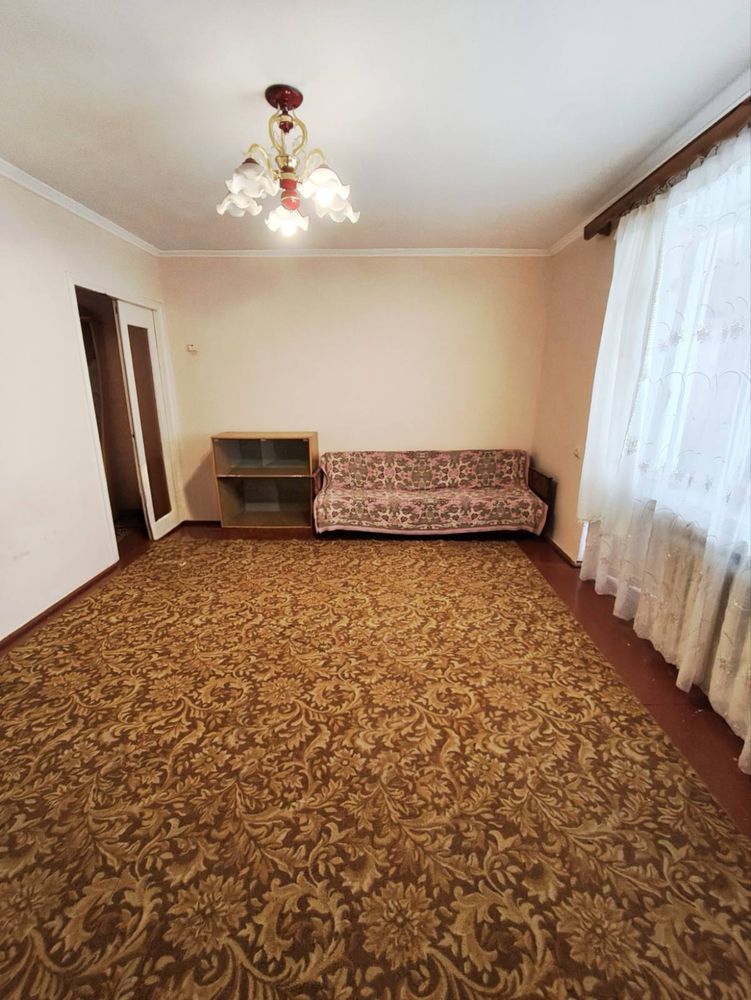 Продаи двокімнатну квартиру в Тучині