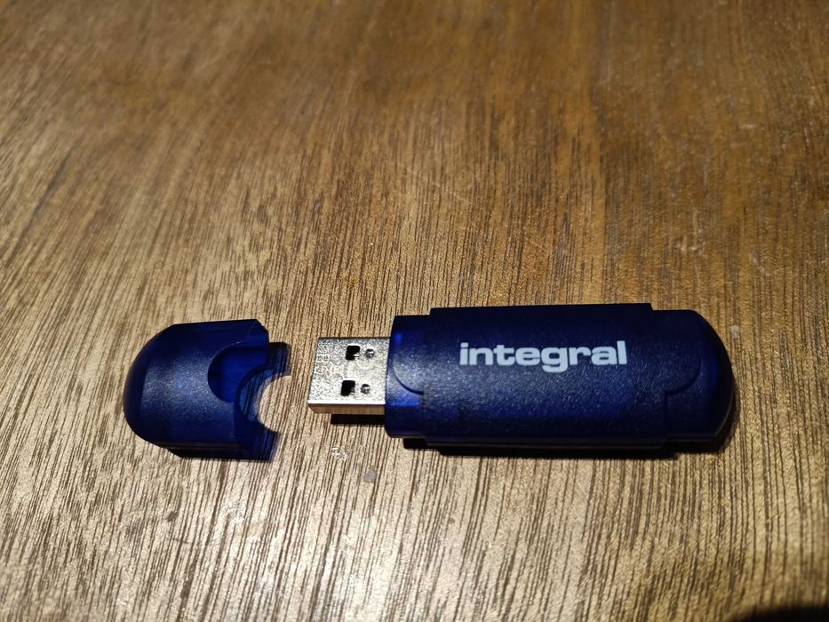 Pendrive  Integral evo 4 GB, USB 2.0