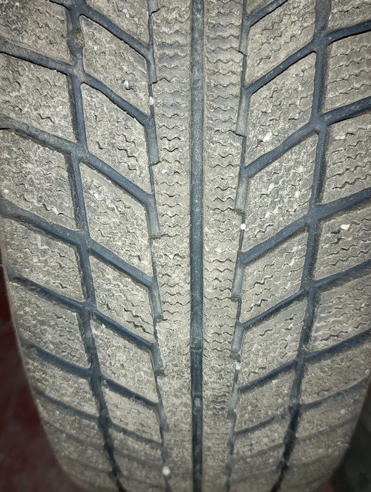 Продам шини з дисками