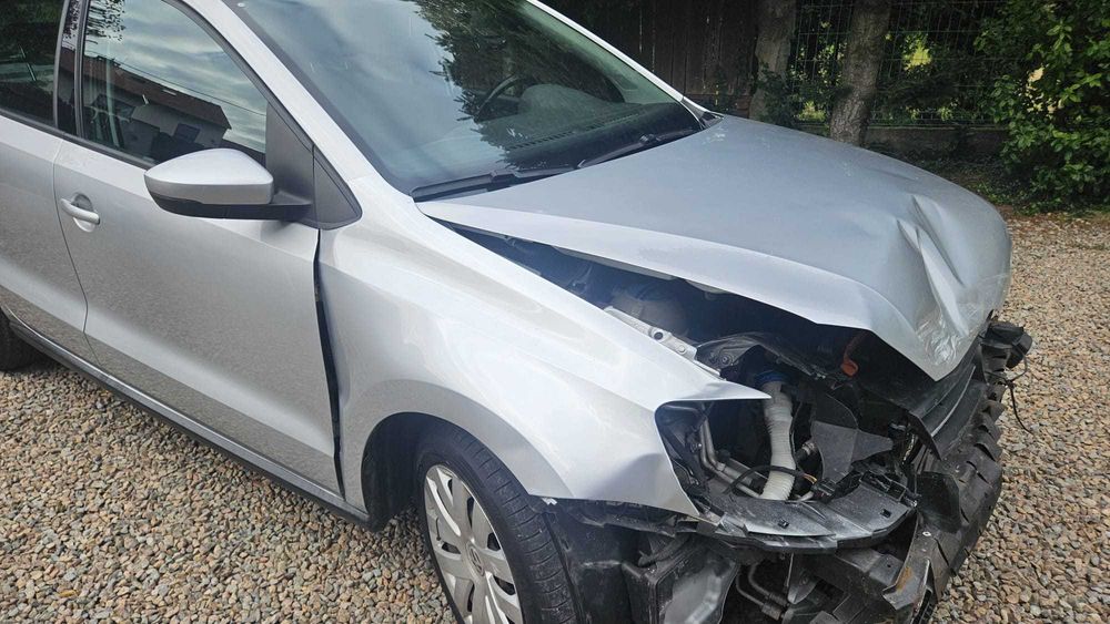 Volkswagen Polo V-   Po Stłuczce