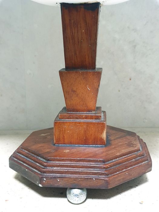 Linda antiga fruteira de pé alto com vidro opalino esmaltado à mão