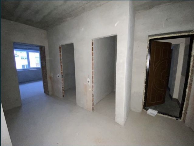 Продам квартиру (73кв)