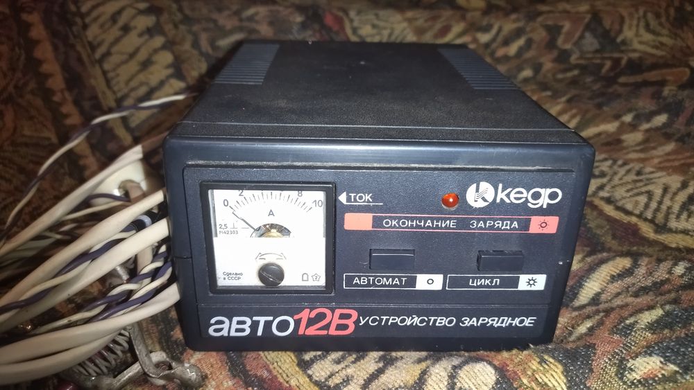 КЕДР АВТО 12В Зарядное-десульфатирующее автоматическое устройство.