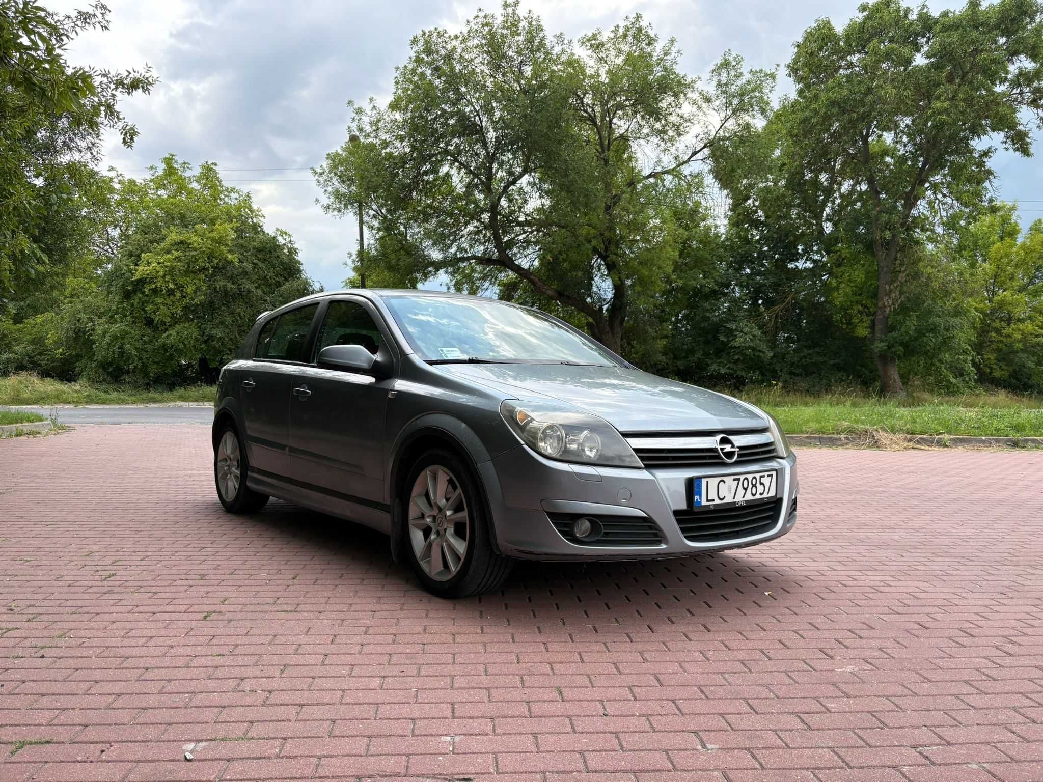 Opel Astra 1.9 CDTI 150kM