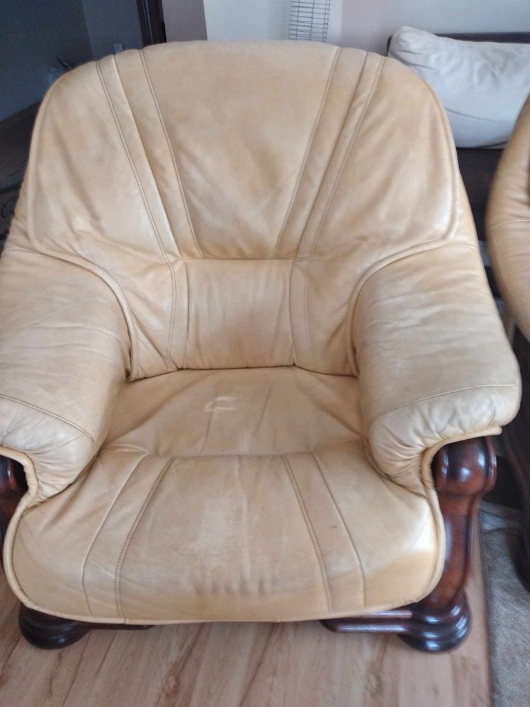 Sofa + 2 fotele zestaw wypoczynkowy Chester z drewna i skóry