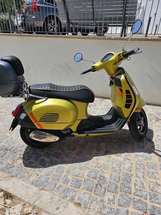 Piaggio vespa 300 GTS 2017 10,500km