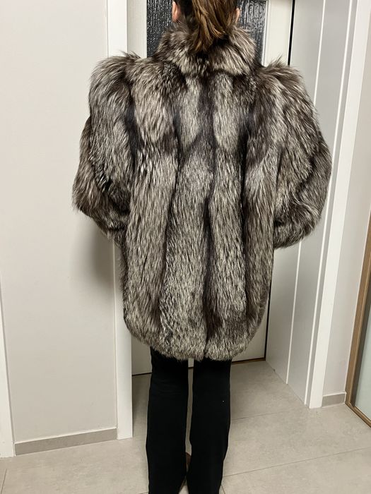 Futro naturalne z lisa srebrnego