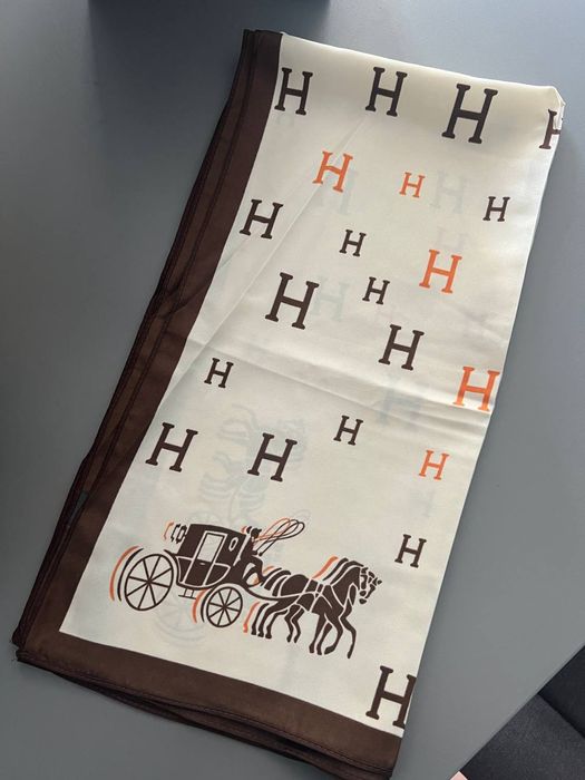 Платок hermes, 90*90 в наличии
