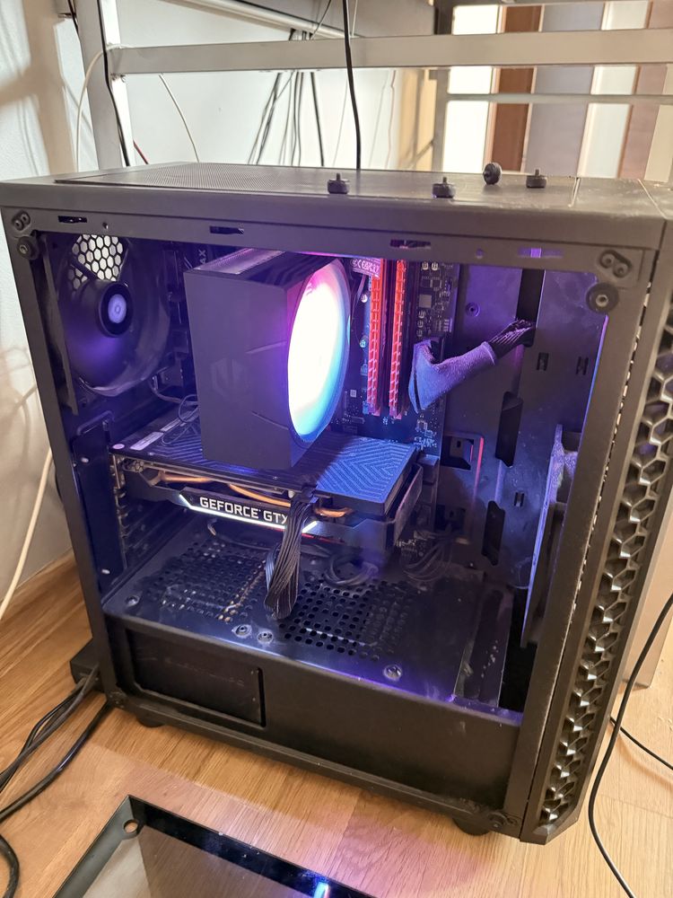 Komputer pc ryzen 5 2600/gtx 1660 super/16gb ram/2 monitory