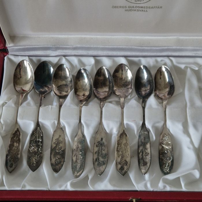 Srebrne sztućce, srebrne łyżeczki