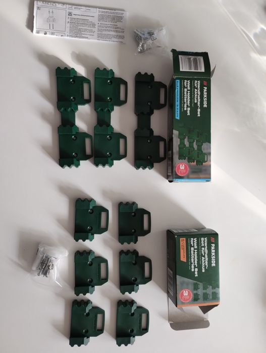 Uchwyt ścienny montażowy do baterii Parkside 20V