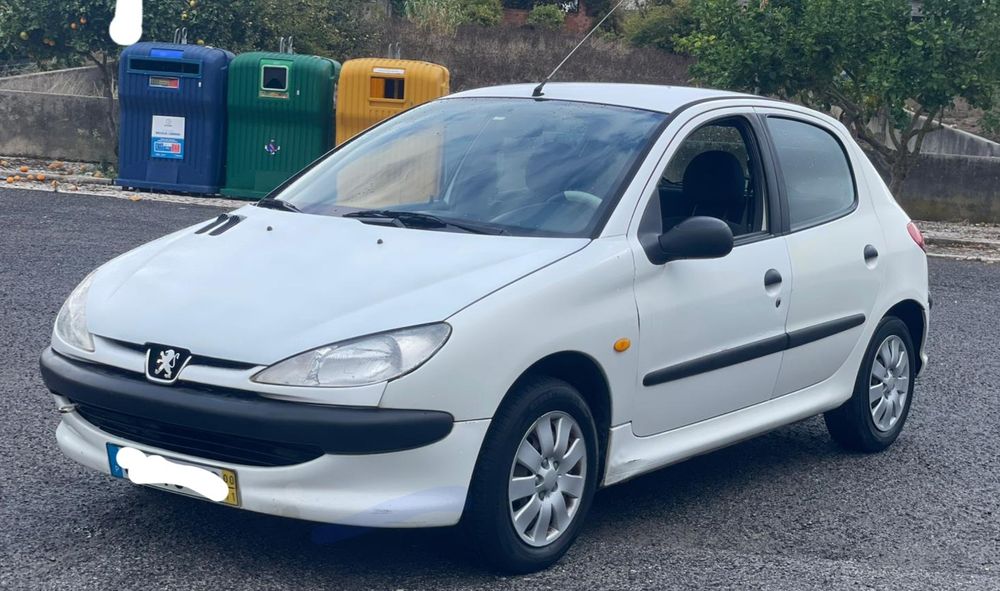 Peugeot 206 1.1 ano 2000/11