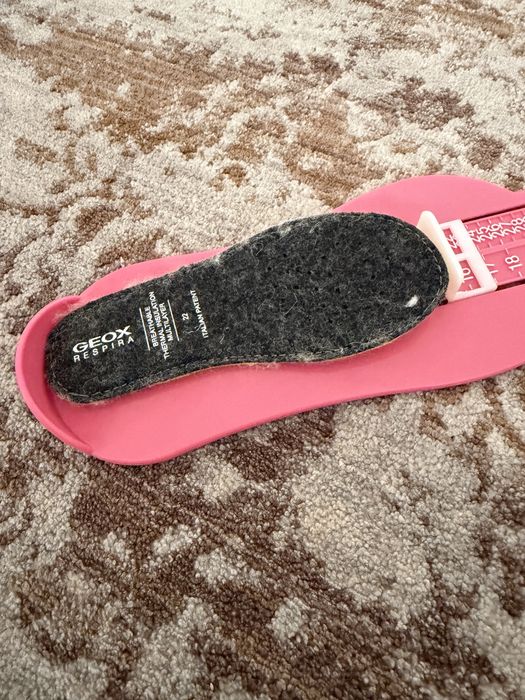 Дитячі черевики Geox, 22 розмір