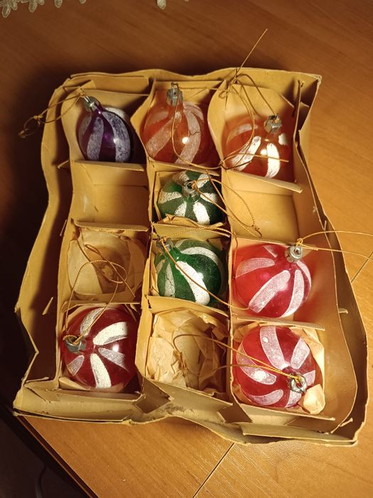 Stare bombki na choinkę ozdoby choinkowe