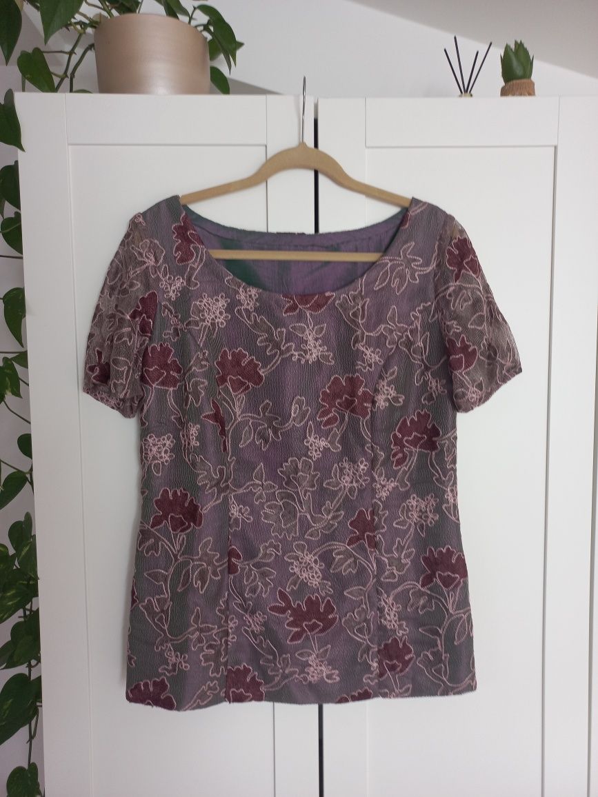 Blusa cor de vinho