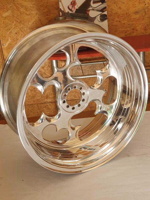 CHROMOWANIE POLEROWANIE Regeneracja części samochodowych