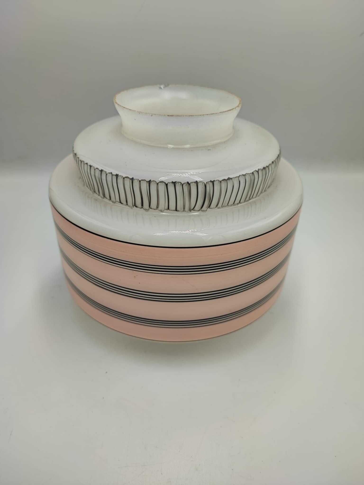 Przedwojenny art deco klosz śr.montażowa 7,8 cm.stopniowany