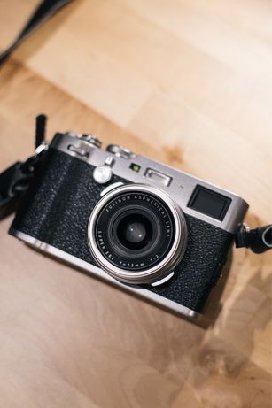 Máquina fotográfica Fujifilm X100F