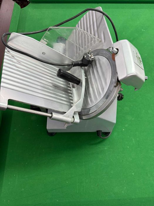 Krajalnica do wędlin Szron HBS-220A