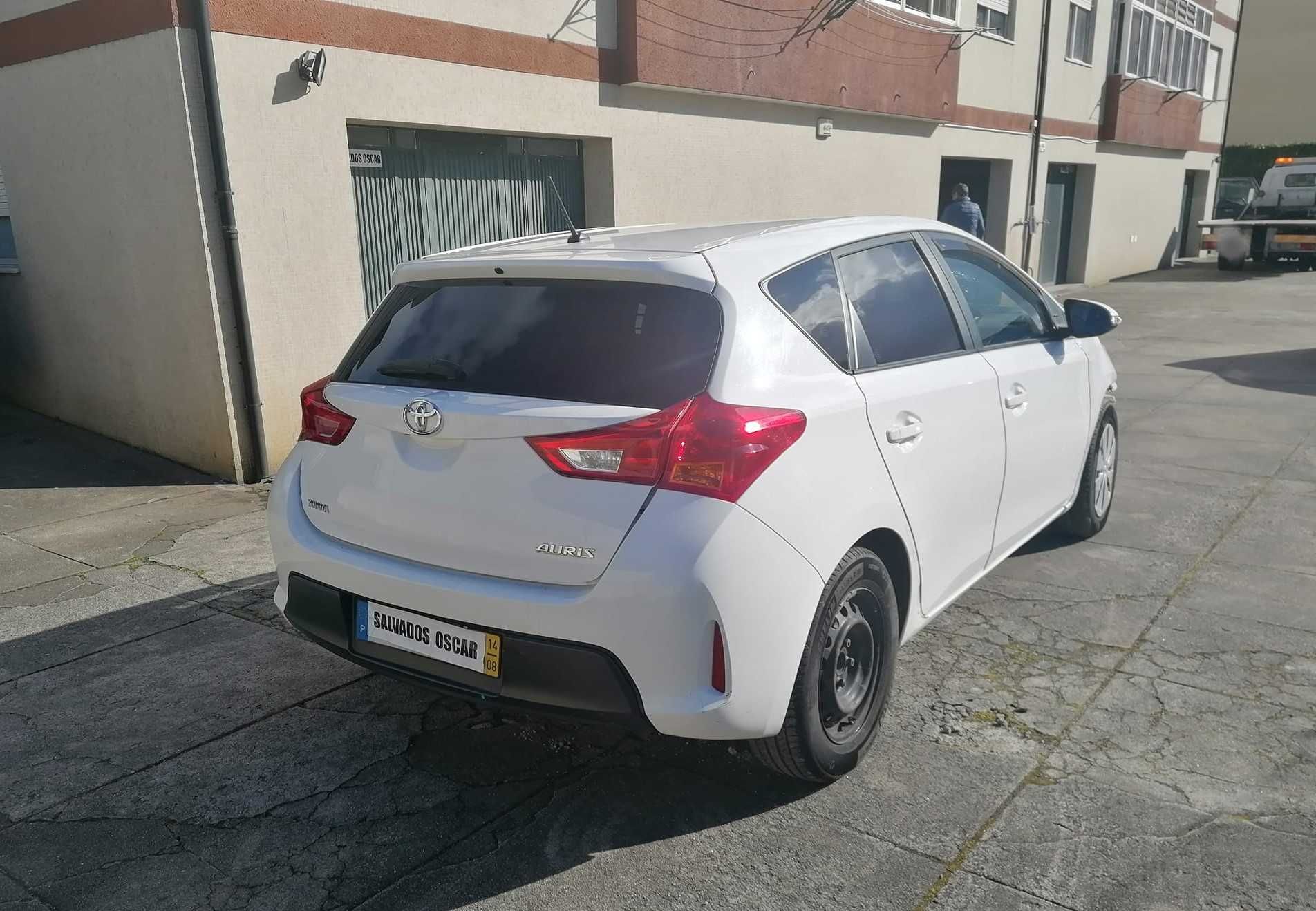 TOYOTA AURIS VAN 1.4 D-4 D 2L Comercial