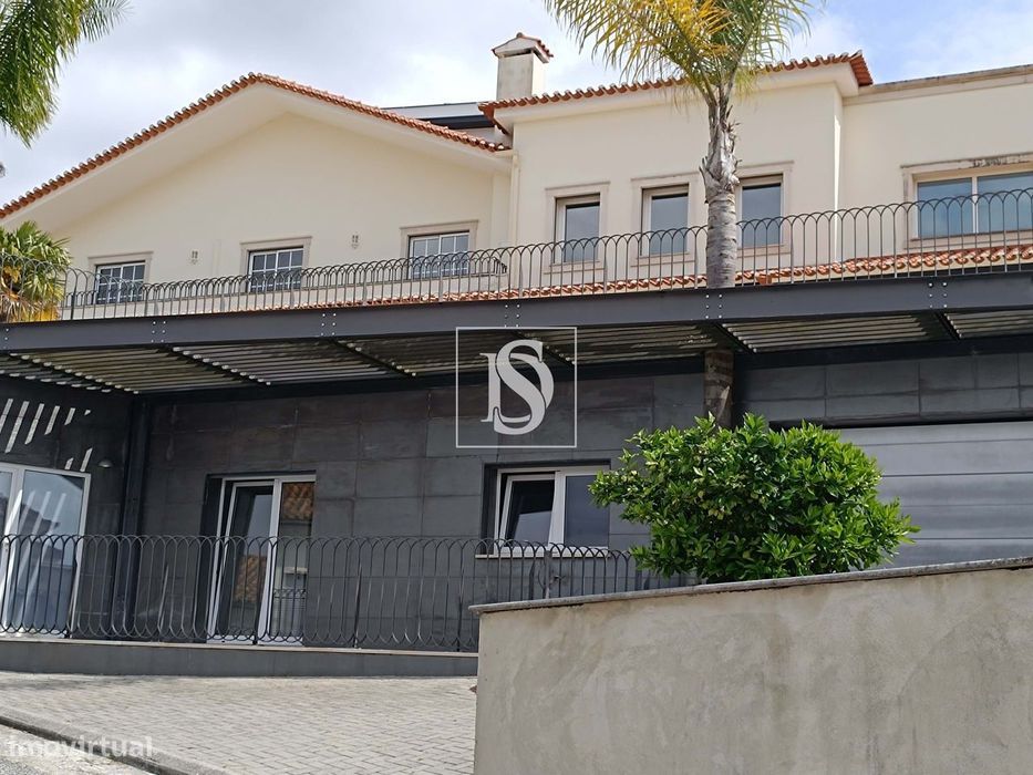 Moradia com Piscina Coberta  – Leiria