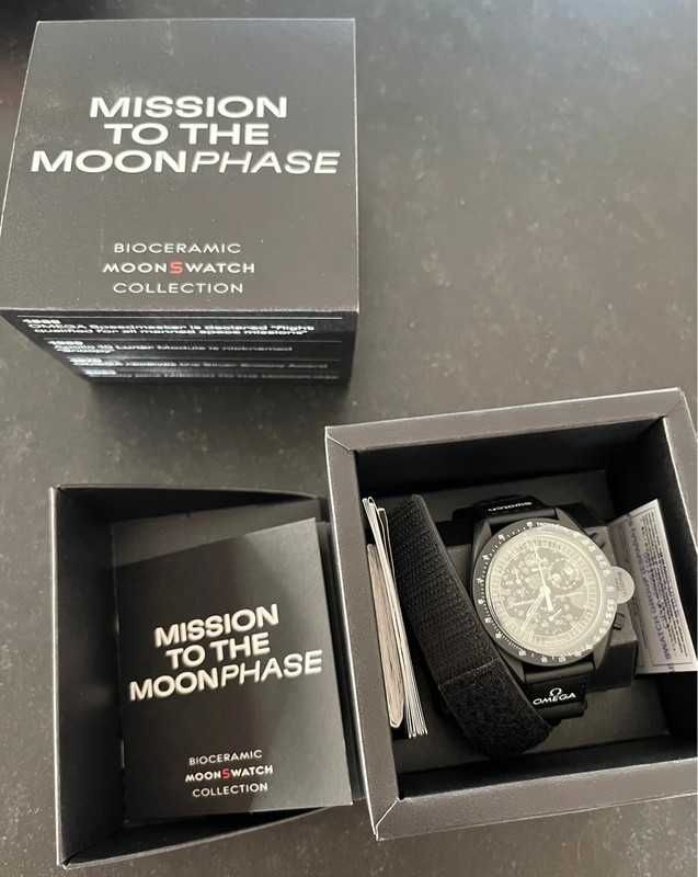 Swatch x Omega Bioceramic Moonswatch Mission To Moonphase Snoopy