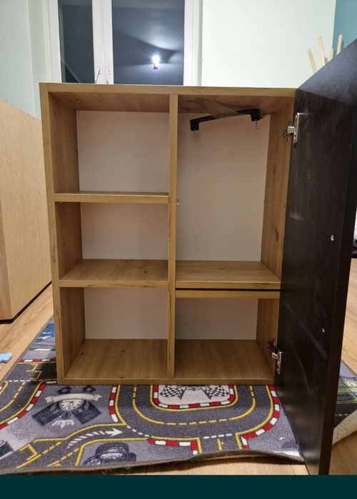 Szafka wisząca do salonu,sypialni