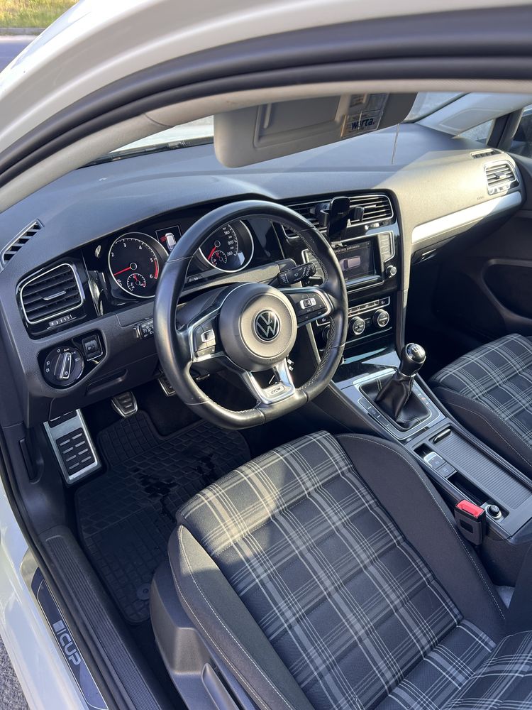 Volkswagen golf cup/gtd