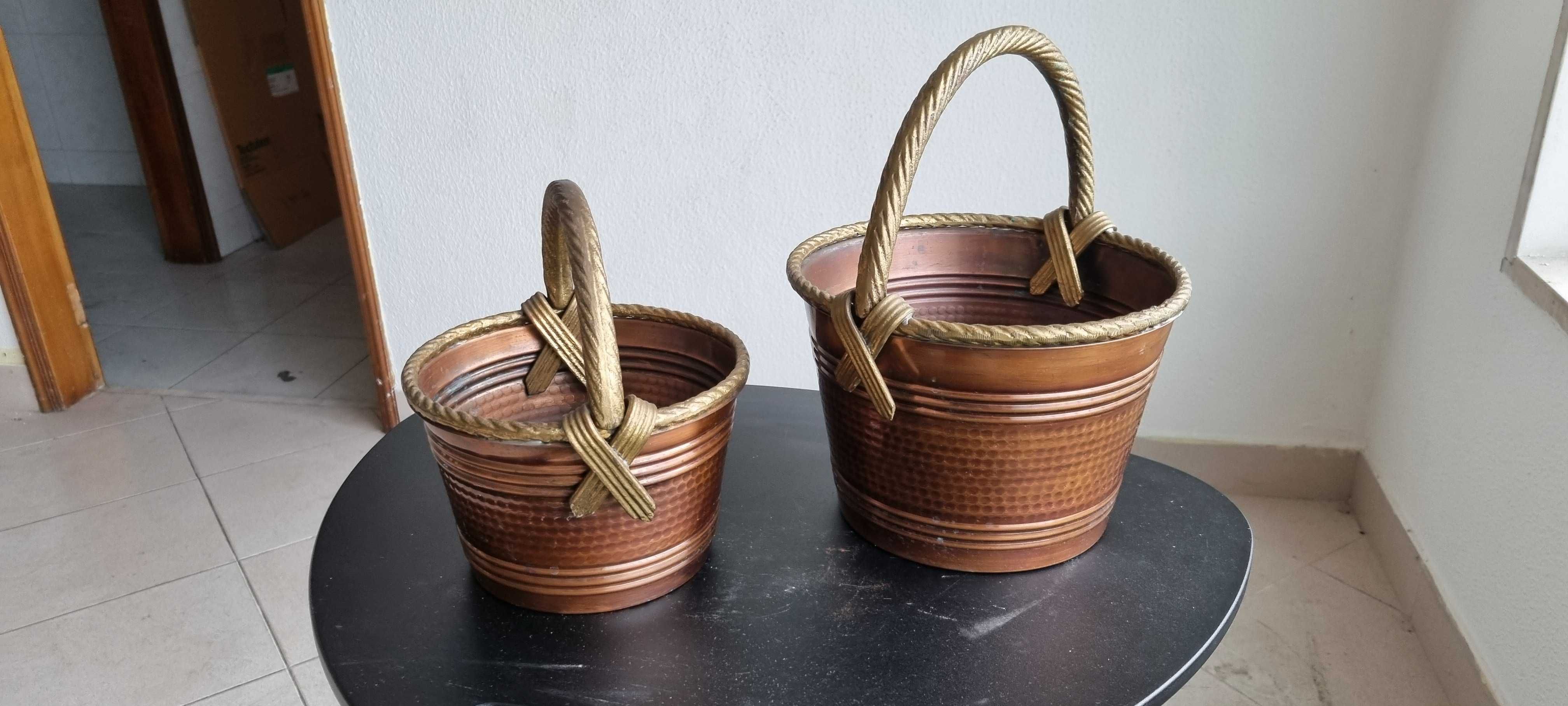 cestos cobre e latão