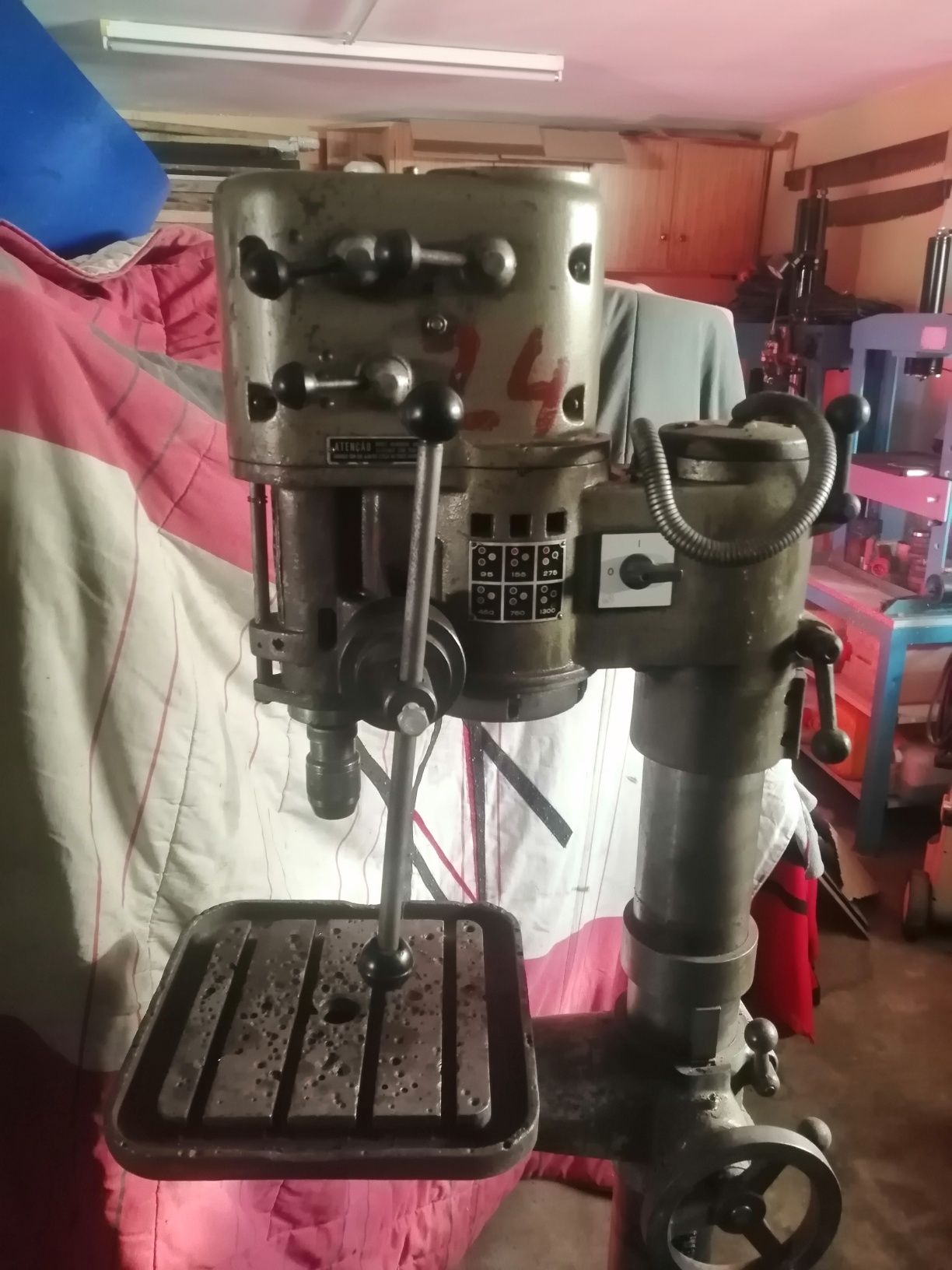 Engenho de furar de carretos
