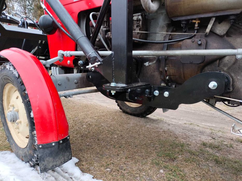 Ładowacz czołowy AM-30E 3-sekcyjny, Euro-ramka firmy Agromax