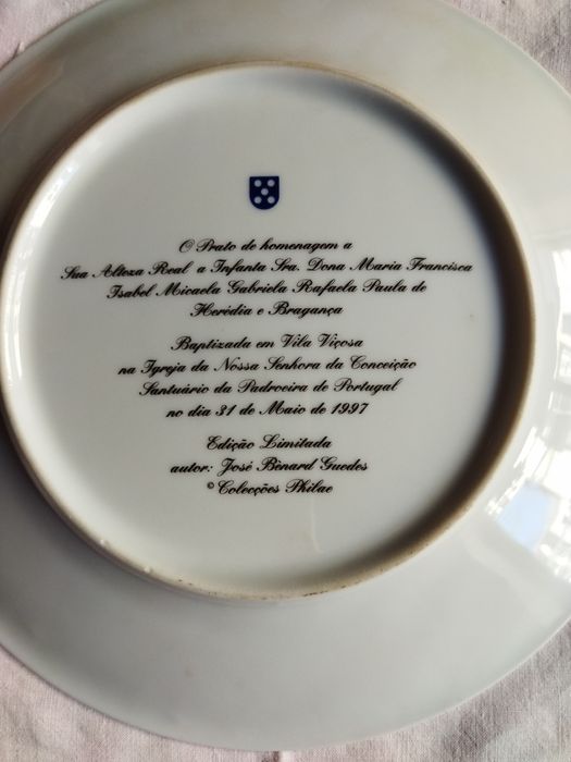 Prato decorativo em homenagem a dona Francisca de Herédia de Bragança