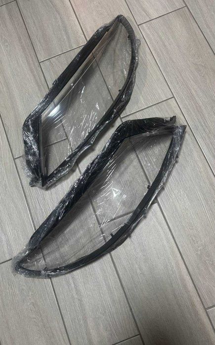 Продам скло фар Volkswagen СС 2013-2016 років