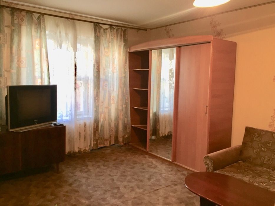 ст.м.Лук'янівська 5 хв., інститут нейрохірургії ім.Ромоданова 2 хв.