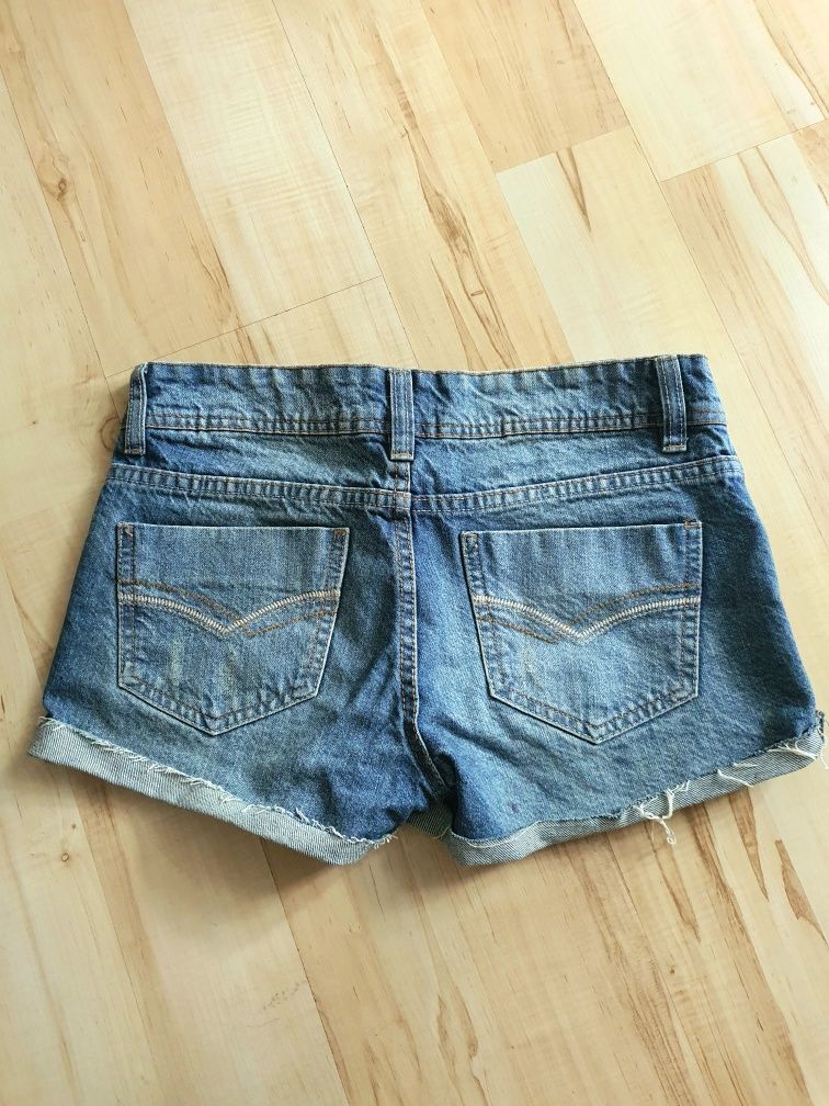 Świetne krótkie spodenki szorty jeansowe! XS/S
