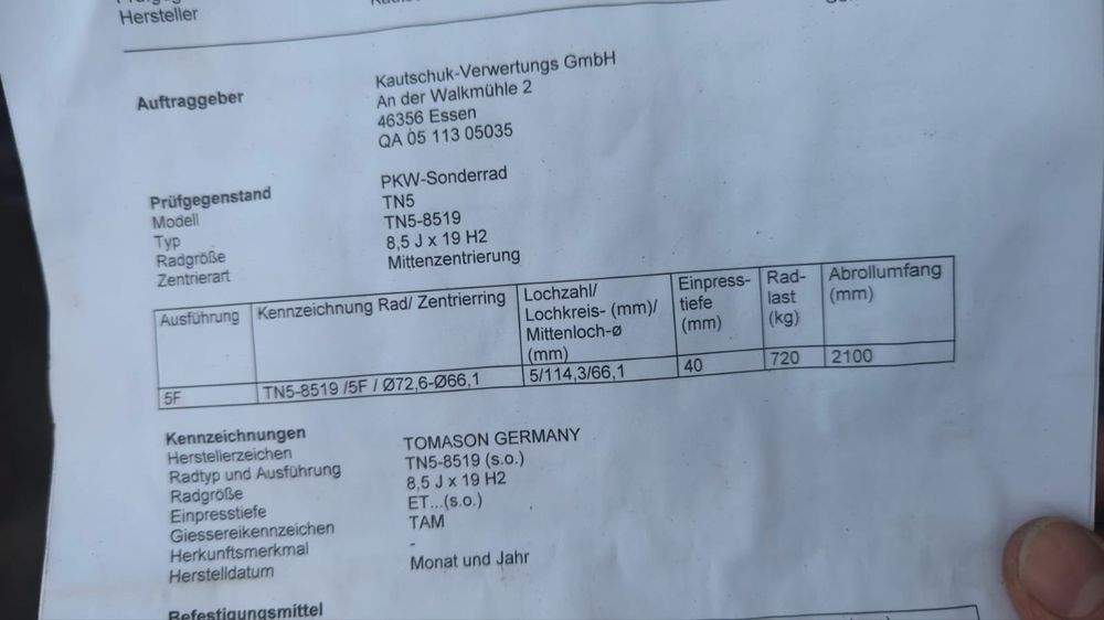 Продам комплект дисків 5х114,3 R-19 з гумою 225/35/R-19
