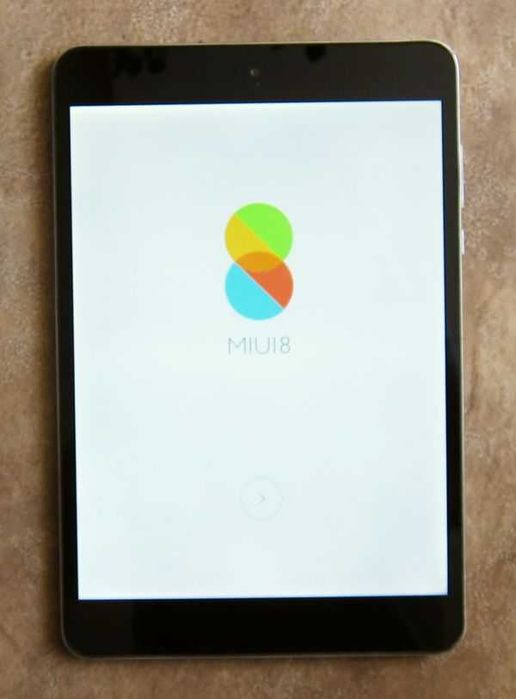 Планшет Xiaomi Mi Pad 3 7.9'', 4GB RAM, 64GB ROM.